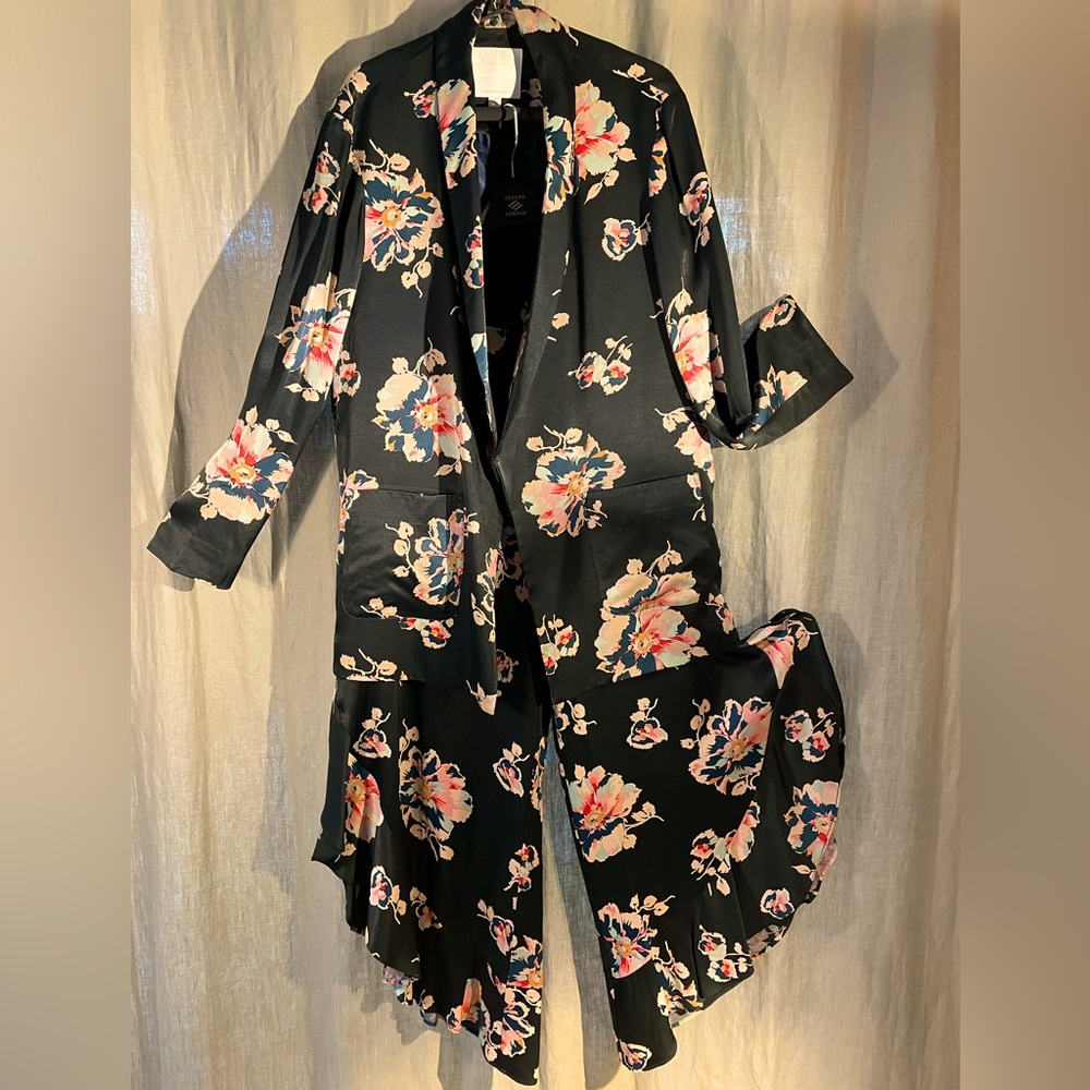 Dressy suit